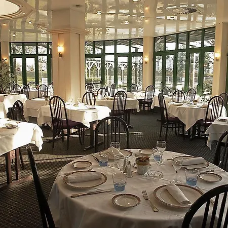 Oceania Nantes 4*